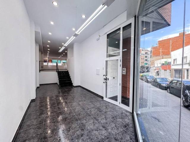 Local Comercial en venta en Districte 4, Barcelonès