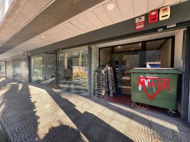 Local Comercial en venta en Districte 2, Barcelonès