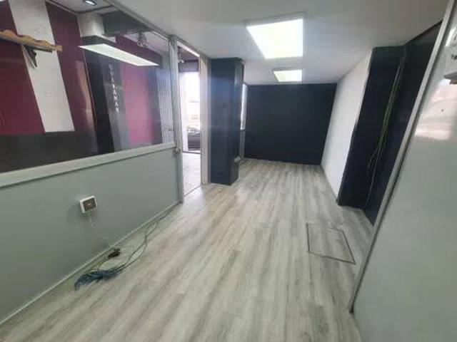Local Comercial en venta en Districte 2, Barcelonès