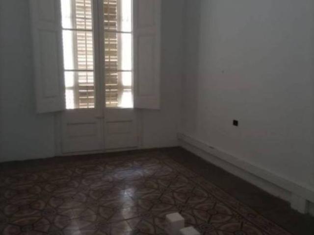 Local Comercial en venta en Districte 1, Barcelonès
