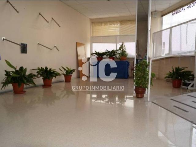 Local Comercial en venta en Baena, Andalucía
