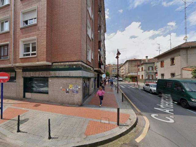 Local Comercial en venta en San Vicente, Barakaldo