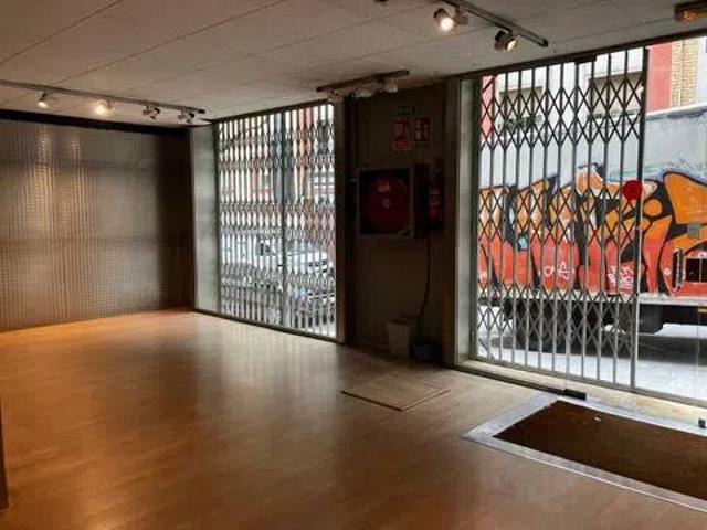 Local Comercial en venta en Nou Barris, Barcelonès