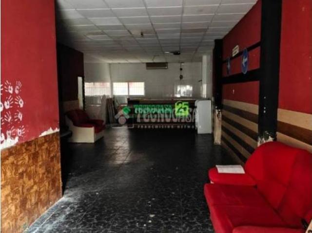 Local Comercial en venta en Bargas, Castilla-La Mancha