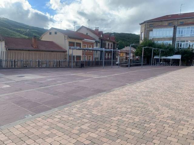 Local Comercial en venta en Barruelo De Santullán, Castilla y León