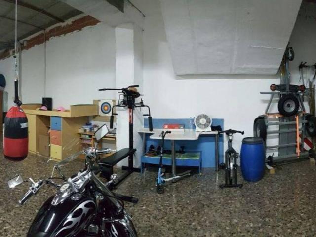Local Comercial en venta en Benetússer