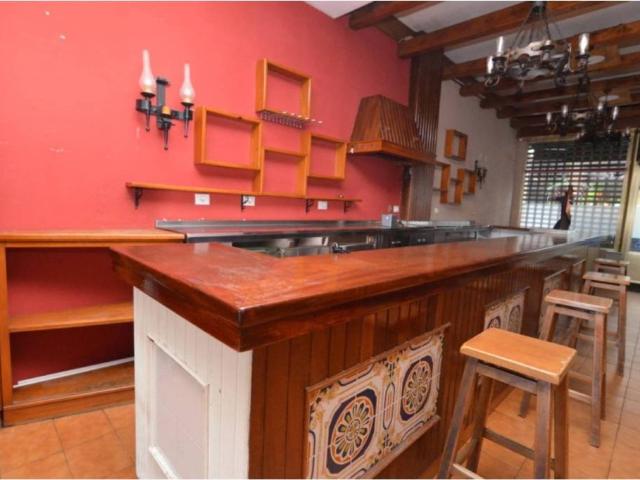 Local Comercial en venta en Betanzos, Galicia