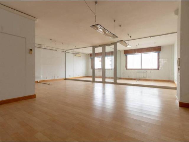 Local Comercial en venta en Abando, Bilbao