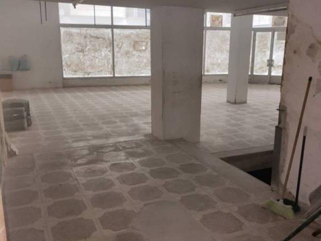 Local Comercial en venta en Boiro