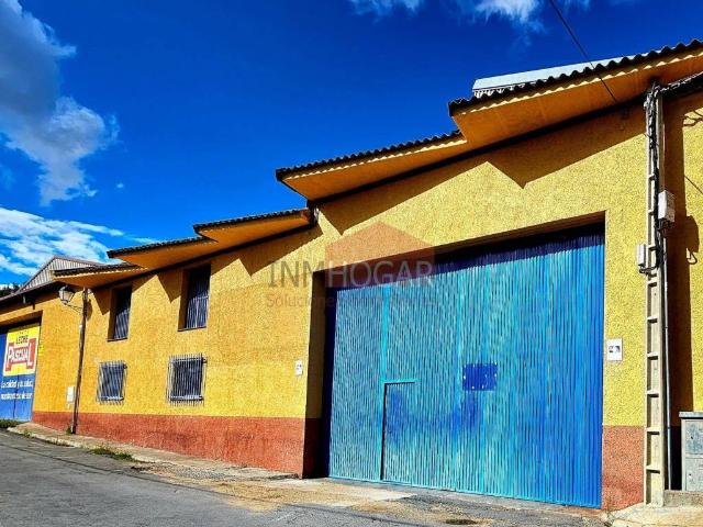 Local Comercial en venta en Burgohondo
