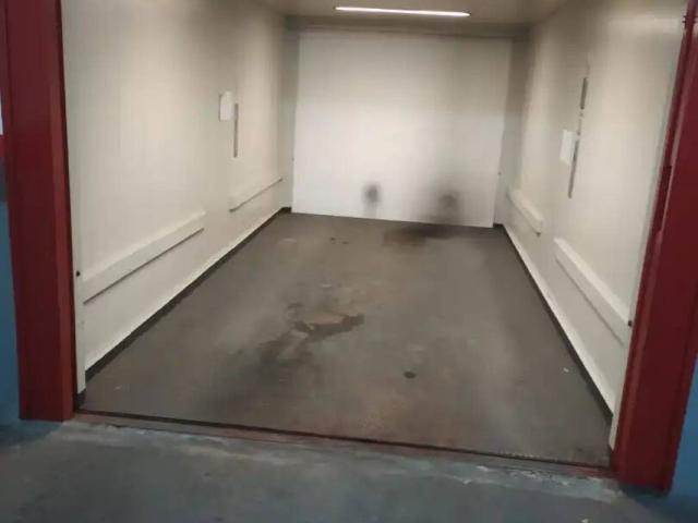 Local Comercial en venta en Burjassot, València / Valencia