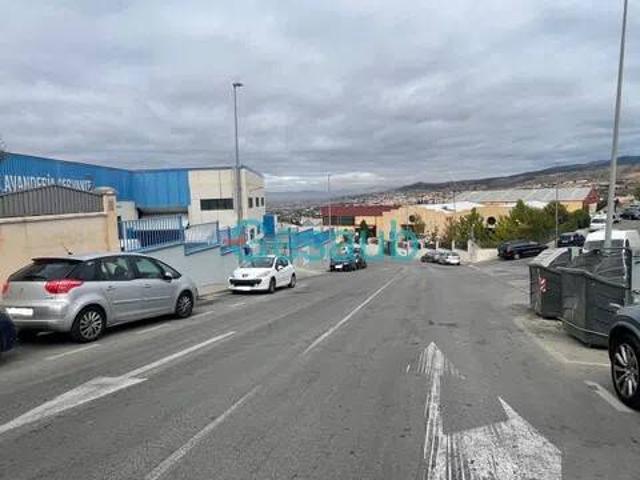 Local Comercial en venta en Cájar, Granada
