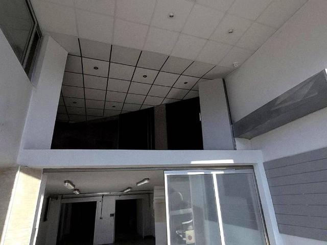 Local Comercial en venta en Camargo, Cantabria