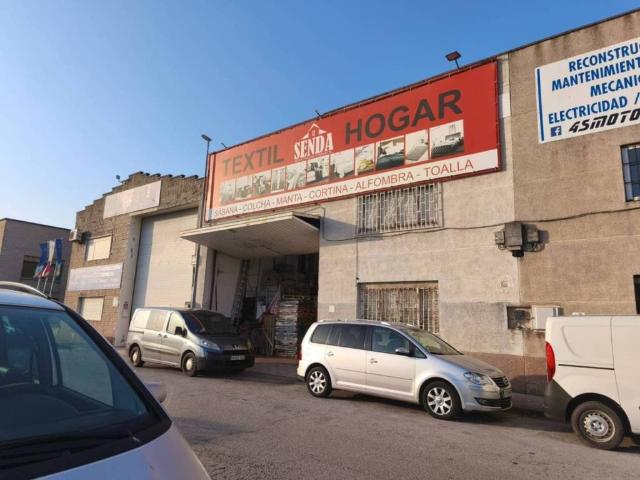 Local Comercial en venta en Camargo, Cantabria