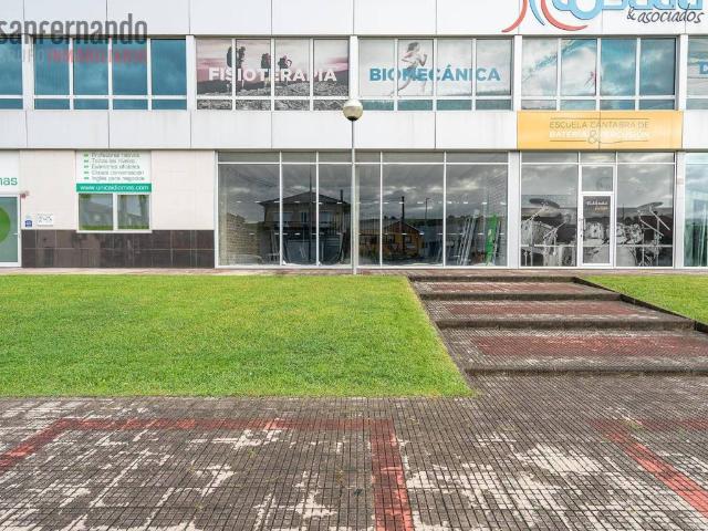 Local Comercial en venta en Revilla, Camargo