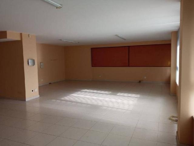 Local Comercial en venta en Camargo, Cantabria