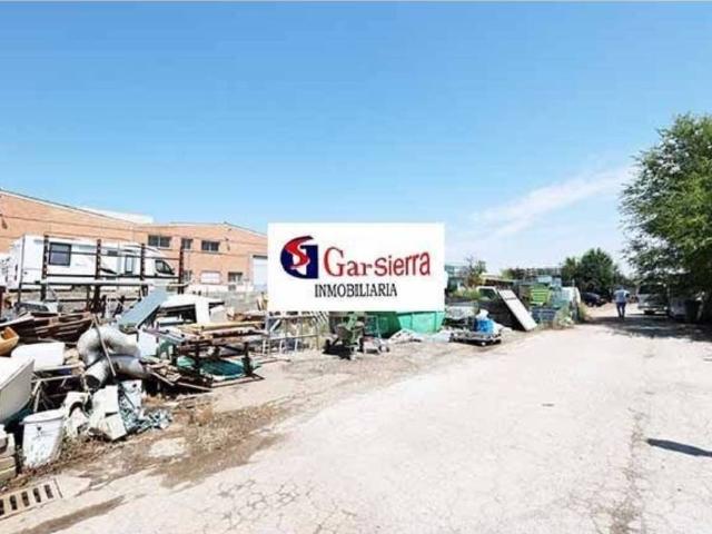 Local Comercial en venta en Camarma De Esteruelas, Madrid