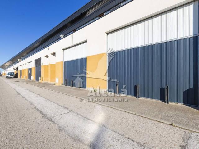 Local Comercial en venta en Camarma De Esteruelas, Madrid