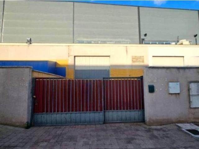Local Comercial en venta en Camarma De Esteruelas, Madrid