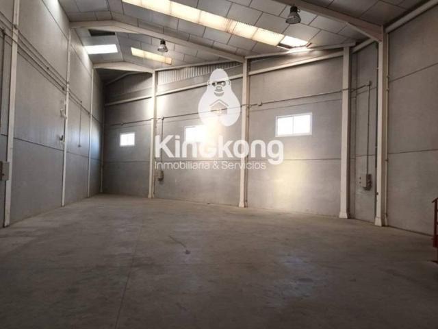 Local Comercial en venta en Campo Real, Madrid