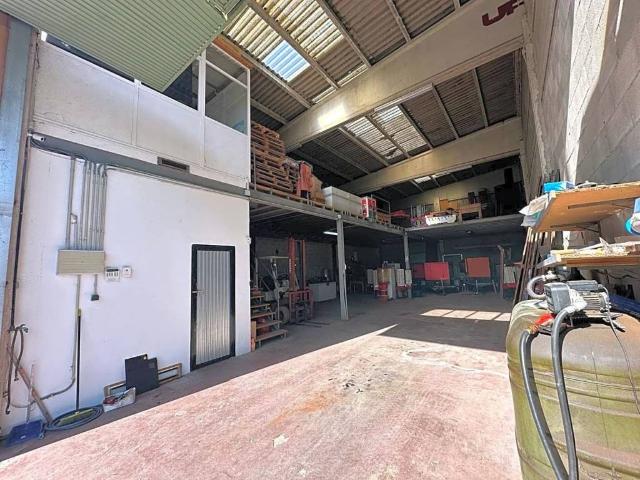 Local Comercial en venta en Campoo De Enmedio, Cantabria