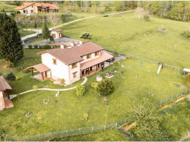 Local Comercial en venta en Parres, Asturias
