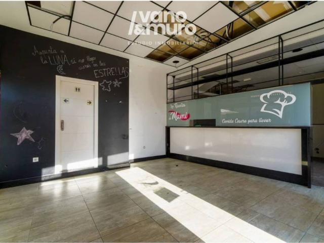 Local Comercial en venta en Carbajosa De La Sagrada, Castilla y León