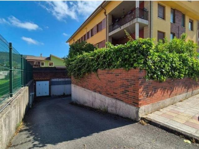 Local Comercial en venta en Castañeda, Cantabria