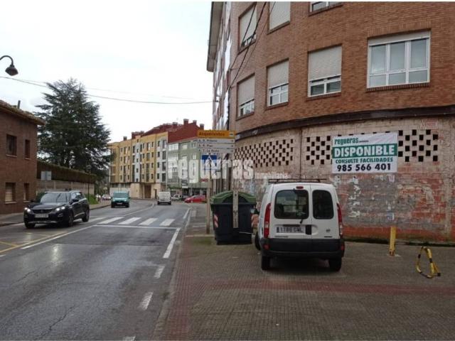 Local Comercial en venta en Castrillón, Asturias