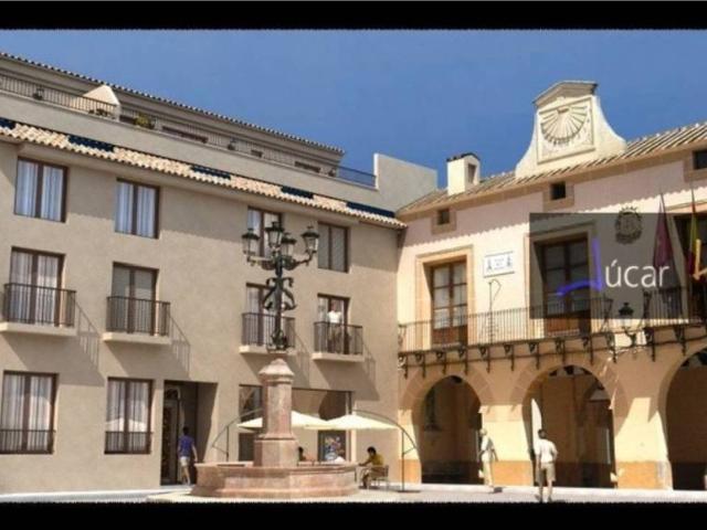 Local Comercial en venta en Caudete, Castilla-La Mancha
