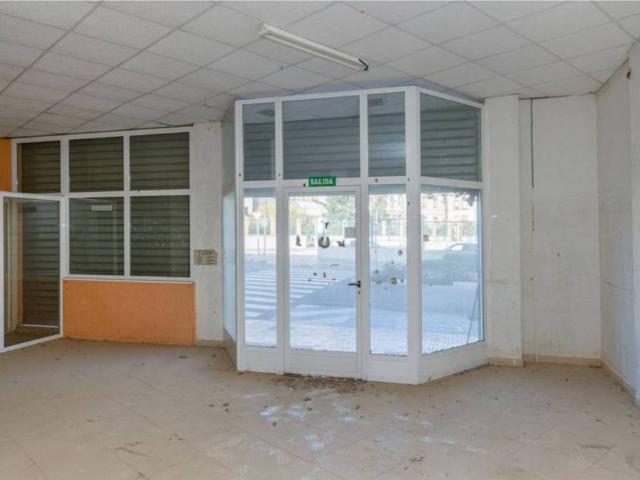 Local Comercial en venta en Caudete, Castilla-La Mancha