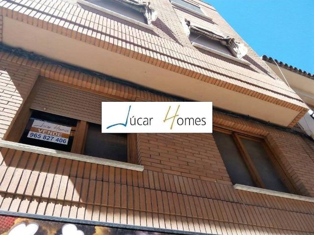 Local Comercial en venta en Caudete, Castilla-La Mancha