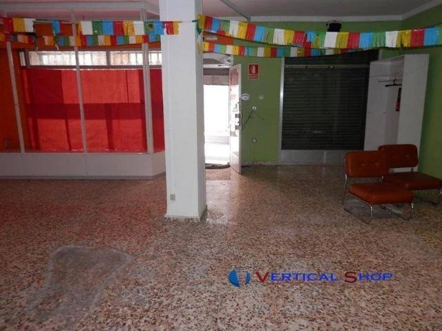 Local Comercial en venta en Caudete, Castilla-La Mancha