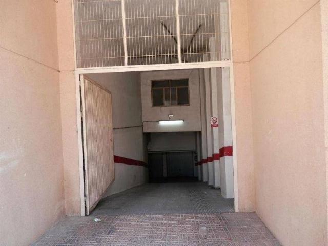 Local Comercial en venta en Caudete, Castilla-La Mancha
