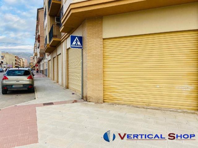 Local Comercial en venta en Caudete, Castilla-La Mancha
