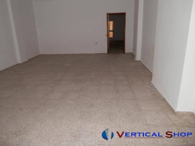 Local Comercial en venta en Caudete, Castilla-La Mancha