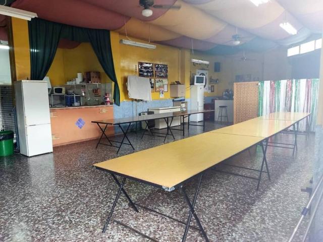 Local Comercial en venta en Caudete, Castilla-La Mancha