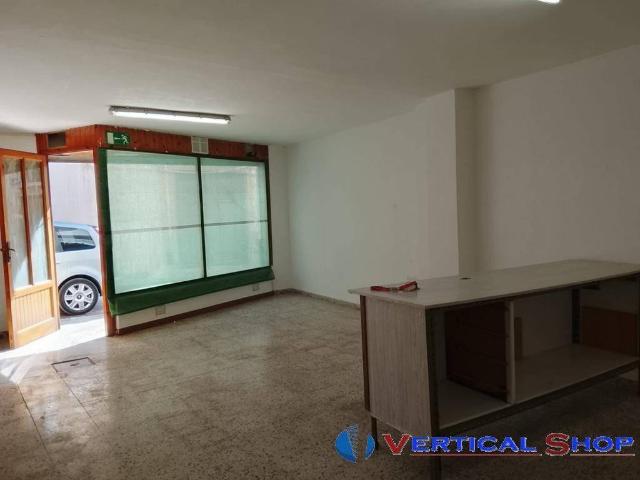 Local Comercial en venta en Caudete, Castilla-La Mancha
