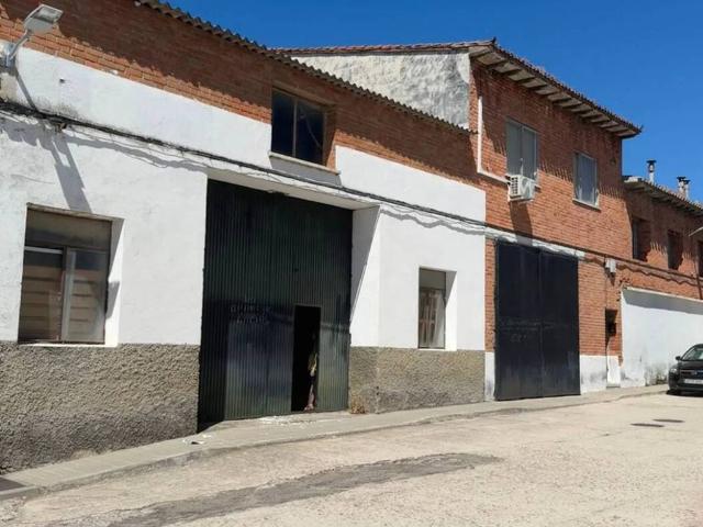 Local Comercial en venta en Cebreros, Ávila