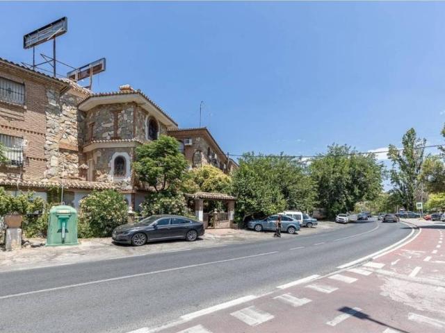 Local Comercial en venta en Cenes De La Vega, Granada