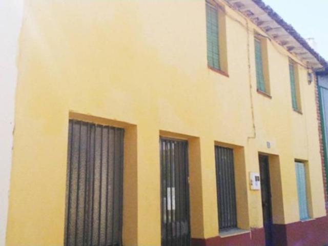 Local Comercial en venta en Cervatos De La Cueza, Castilla y León
