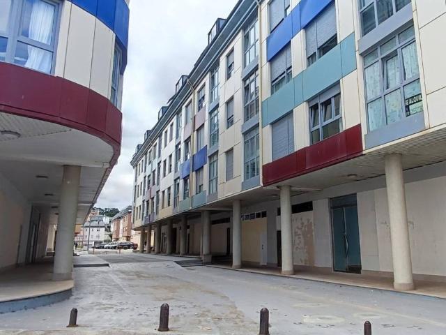 Local Comercial en venta en Cervo