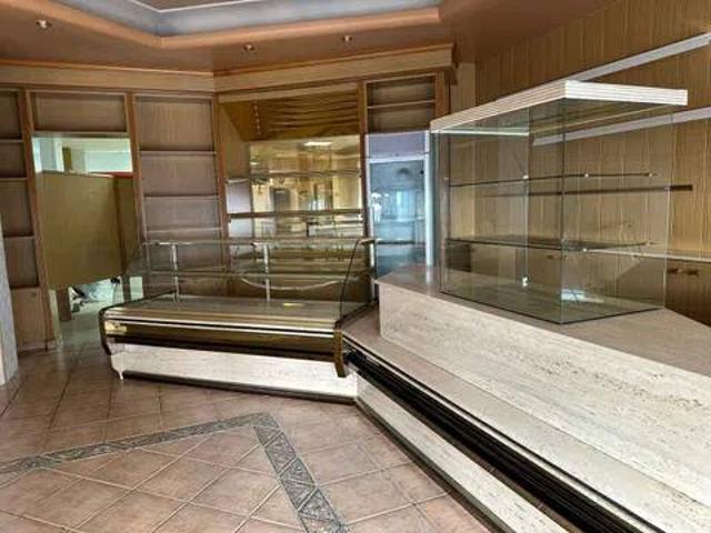Local Comercial en venta en La Hoya de Buñol, Valencia