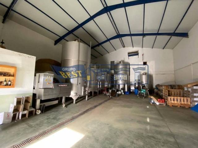 Local Comercial en venta en Chozas De Abajo, Castilla y León