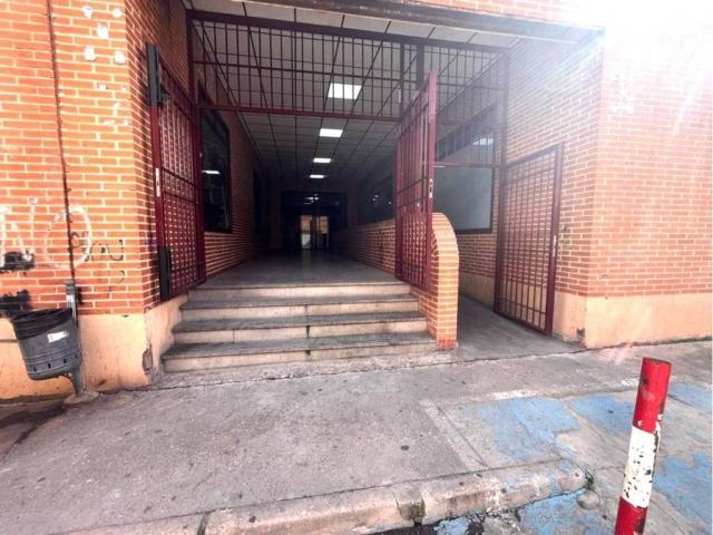 Local Comercial en venta en Chozas De Canales, Castilla-La Mancha