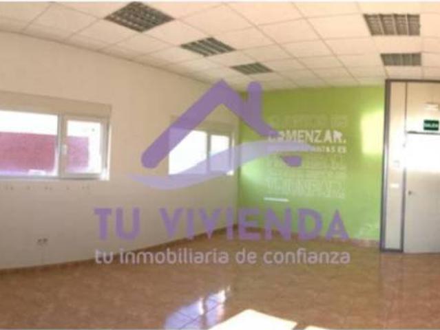 Local Comercial en venta en Cistérniga, Castilla y León