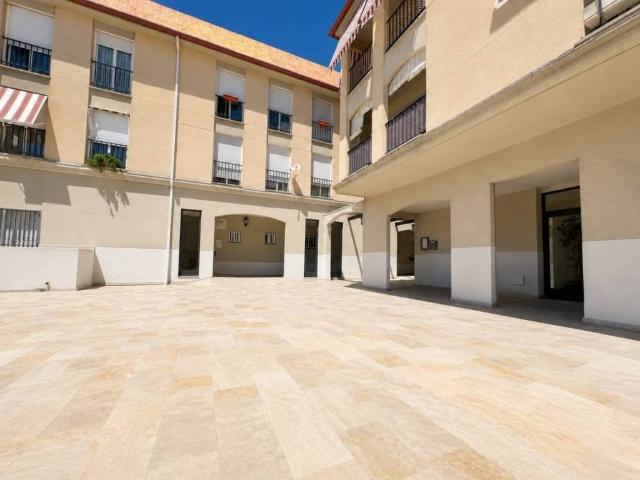 Local Comercial en venta en Collado Mediano, Madrid
