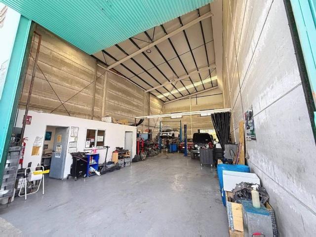 Local Comercial en venta en La Axarquía, Andalucía