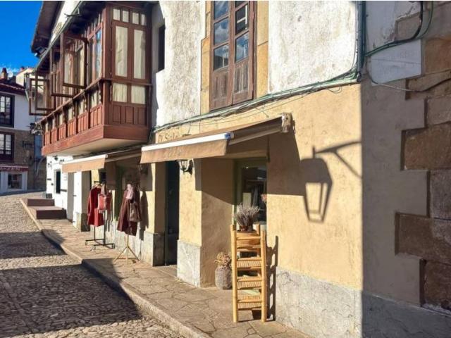 Local Comercial en venta en Comillas, Cantabria