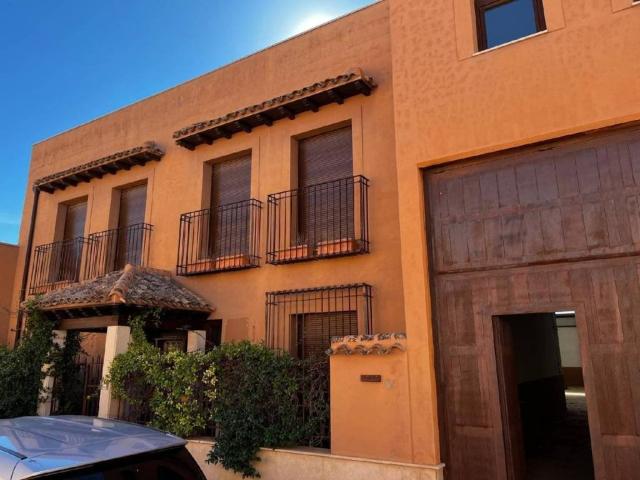 Local Comercial en venta en Consuegra, Castilla-La Mancha